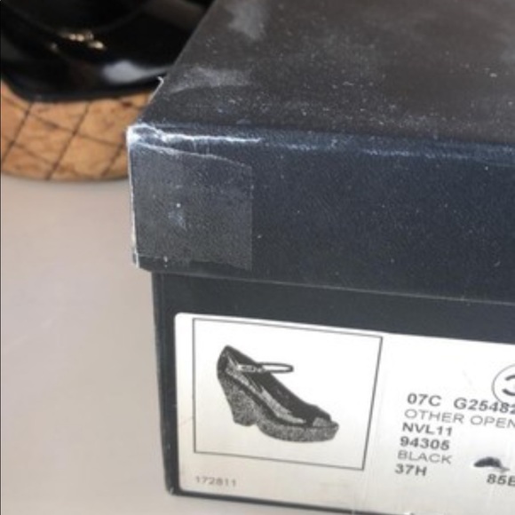 100% Authentic Chanel Wedge🌺 - Picture 10 of 11